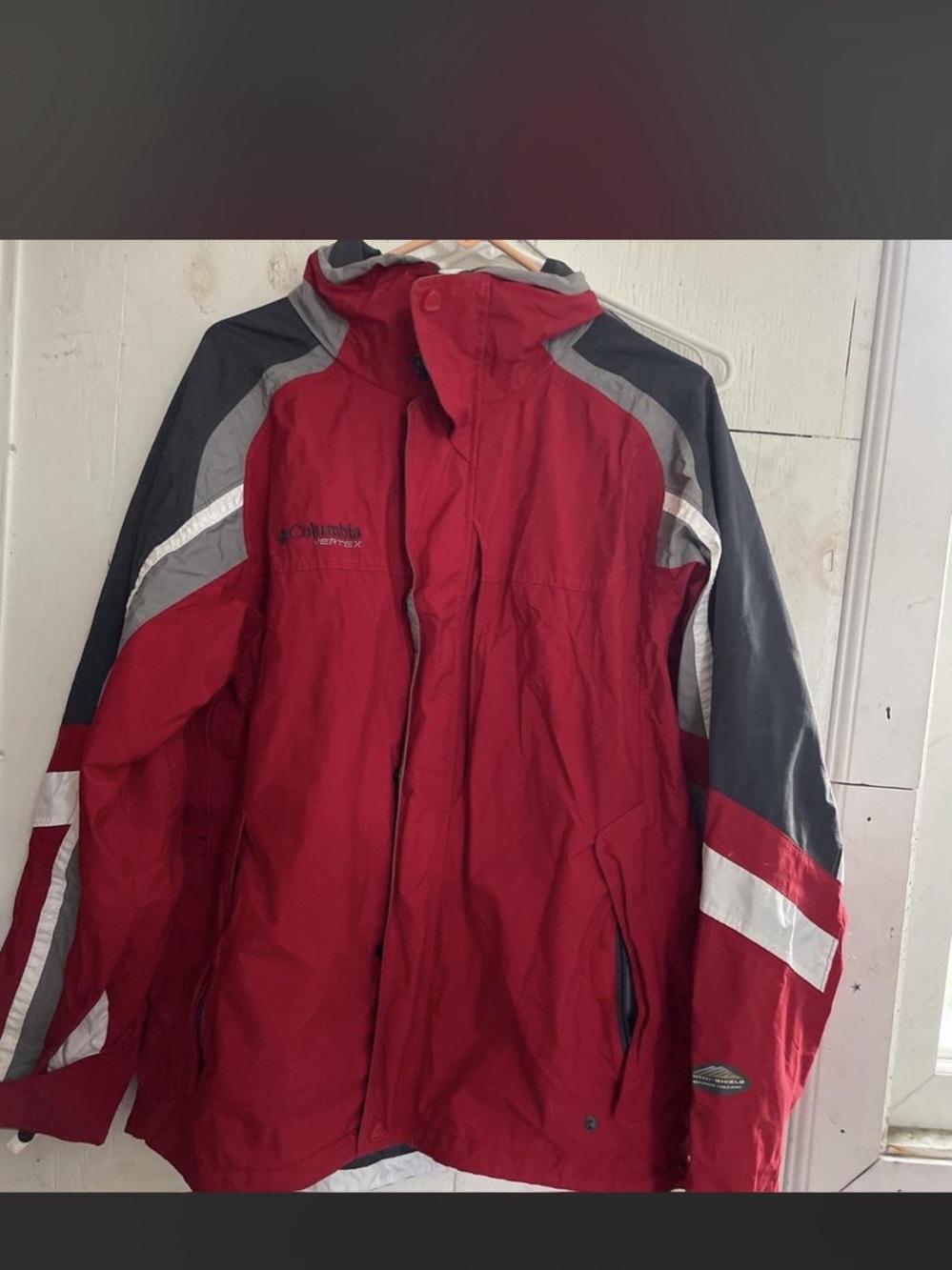 Columbia Vertex Core Interchange Jacket in Red & Black